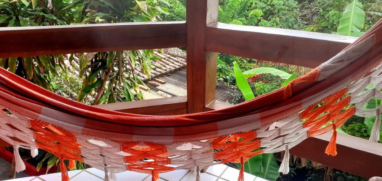 Novos Baianos Hostel E Pousada Porto Seguro Exterior foto A hammock